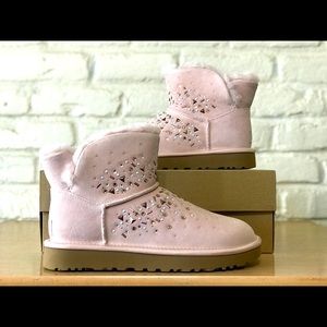 UGG Classic Galaxy Bling Mini Quartz Suede Sheepskin Women’s Boots Size US 7 NEW